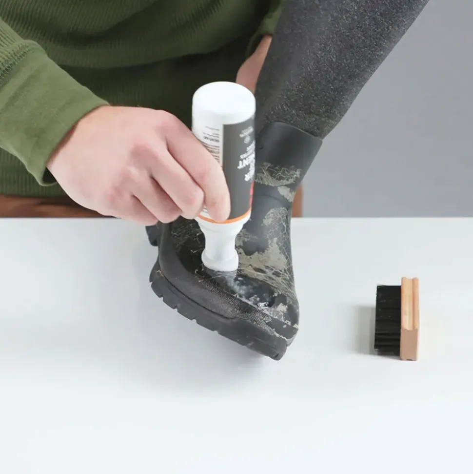 Gear Aid Spray para botas de goma Revivex 120ml