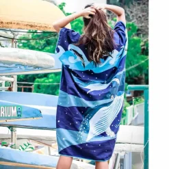 Oceanarium Poncho Whale